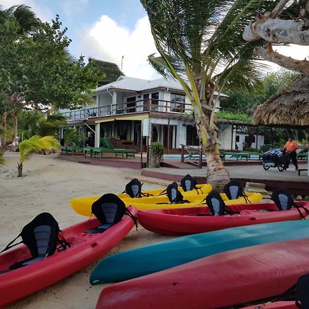 罗伯特丛林海滩度假酒店 Placencia 外观 照片