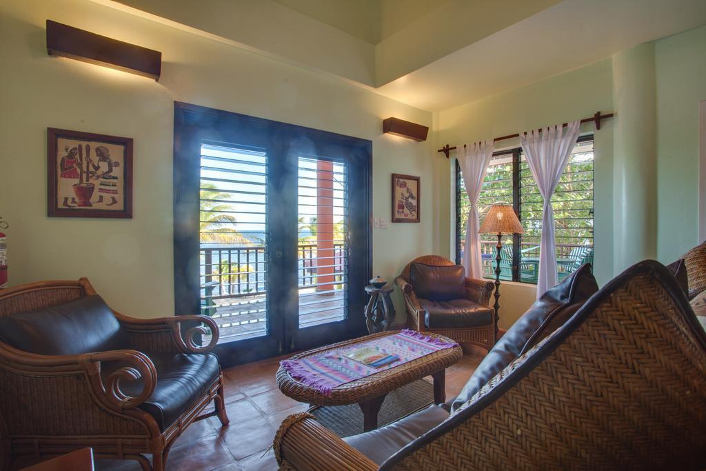 罗伯特丛林海滩度假酒店 Placencia 外观 照片