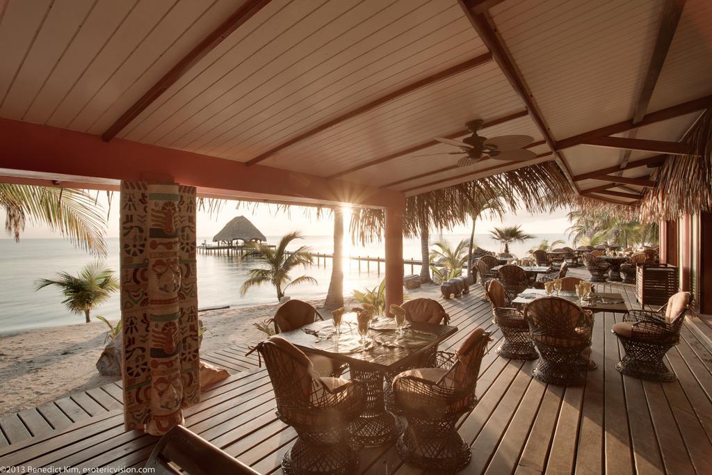 罗伯特丛林海滩度假酒店 Placencia 外观 照片