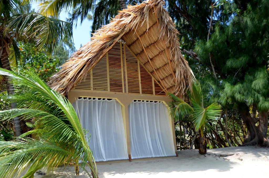 罗伯特丛林海滩度假酒店 Placencia 外观 照片