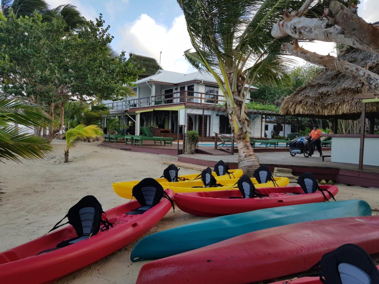 罗伯特丛林海滩度假酒店 Placencia 外观 照片